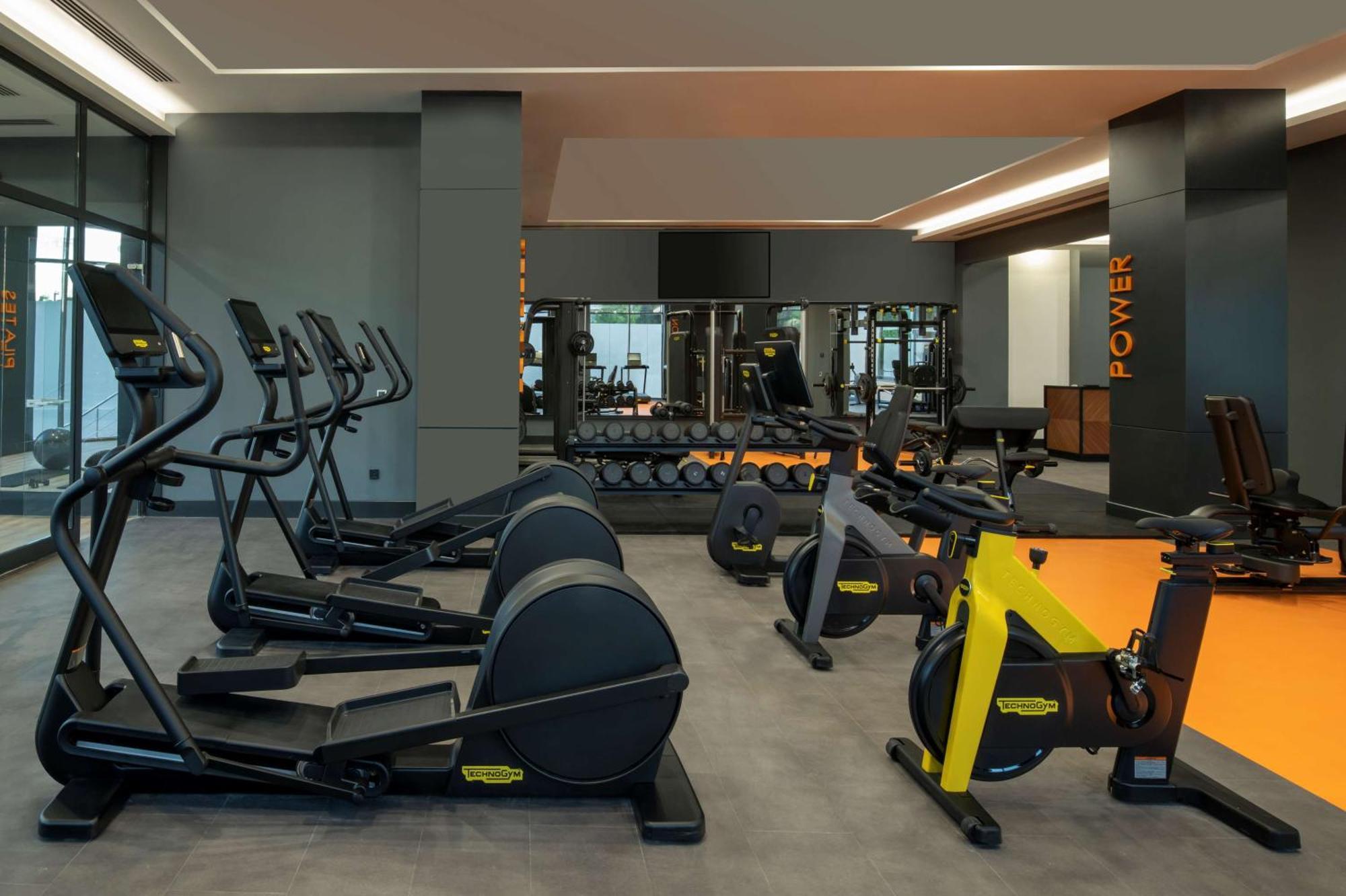 Doubletree By Hilton Manisa Hotel ภายนอก รูปภาพ