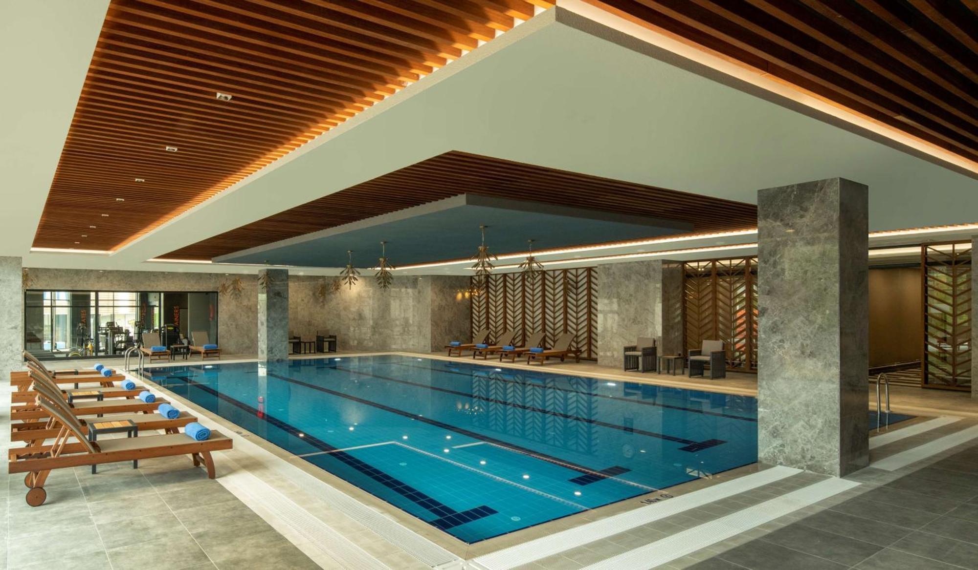 Doubletree By Hilton Manisa Hotel ภายนอก รูปภาพ