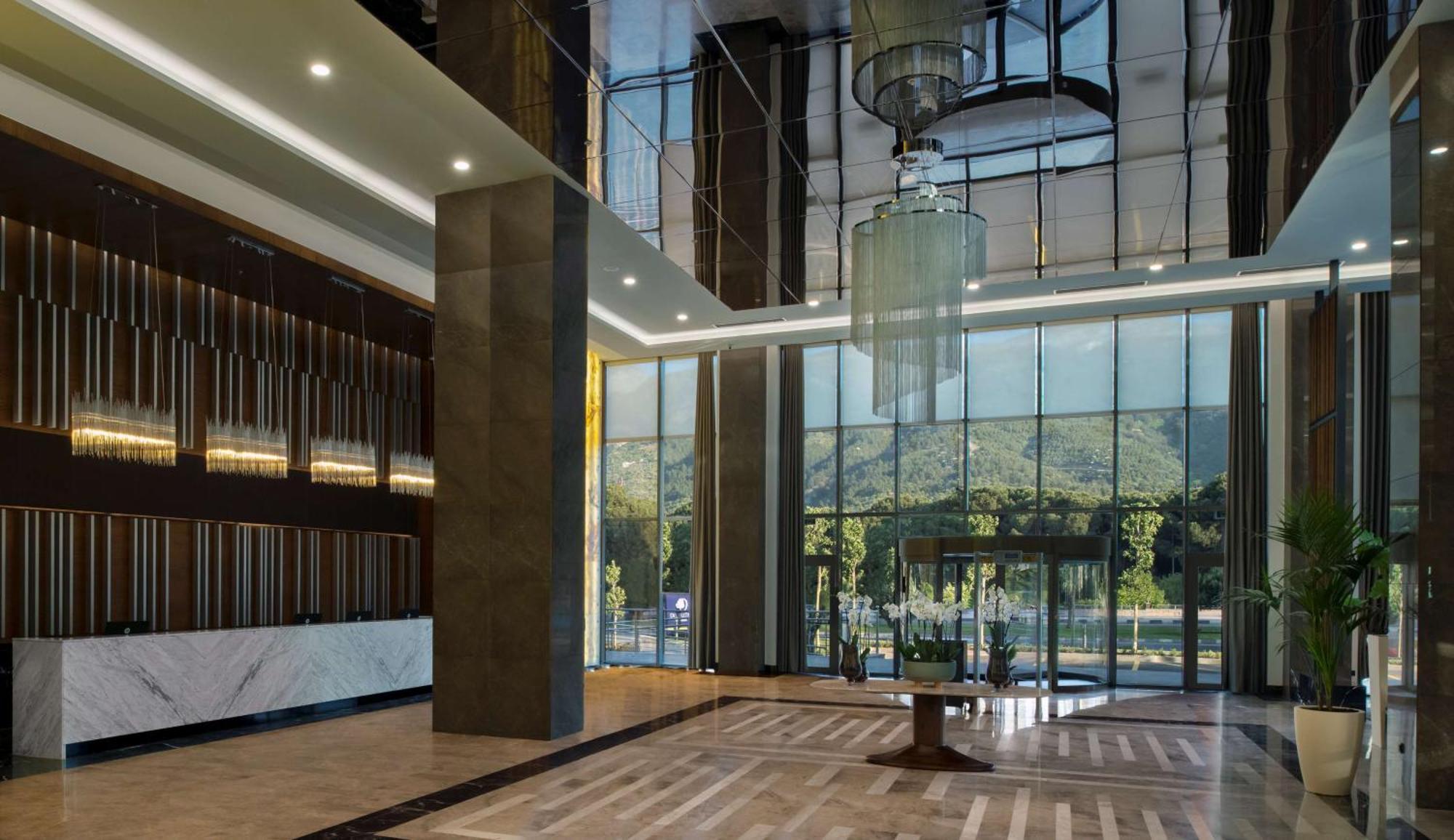 Doubletree By Hilton Manisa Hotel ภายนอก รูปภาพ